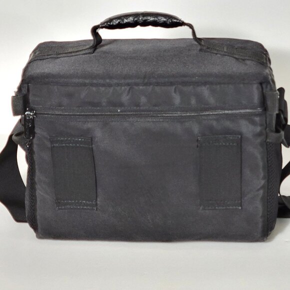 Lowepro Nova 4 Camera Shoulder bag - Picture 4 of 13